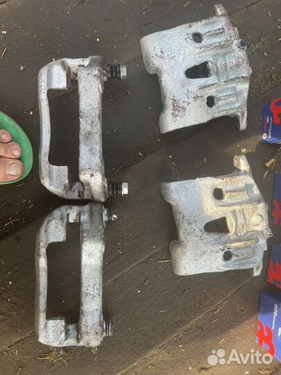 Суппорта передние на Т4