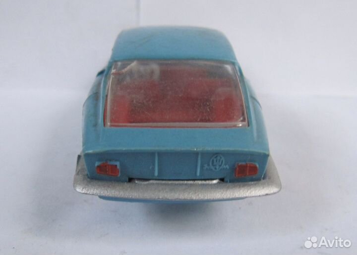 Мазерати мистраль купе. Дно без надписей