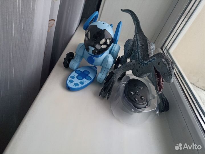 Игрушка робот