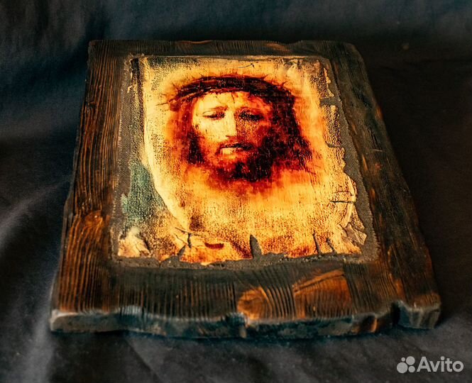 Авторская икона на дереве 