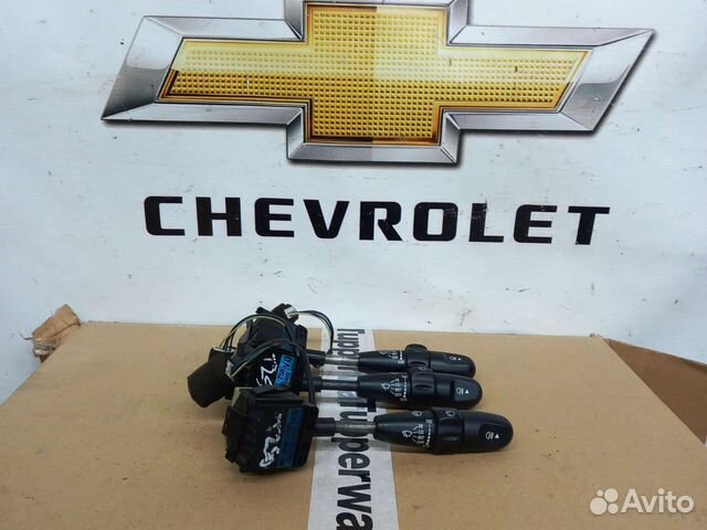 Правый подрулевой переключатель Авео Т250