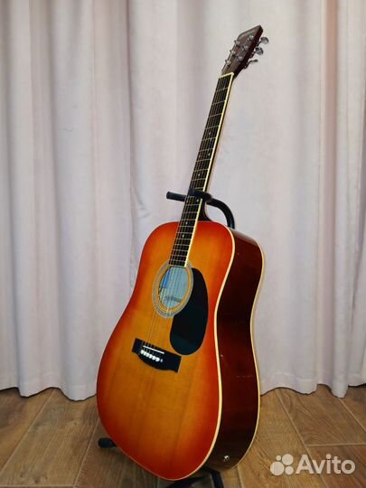 Электроакустическая гитара