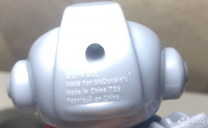 Игрушка из макдоналдс, робот