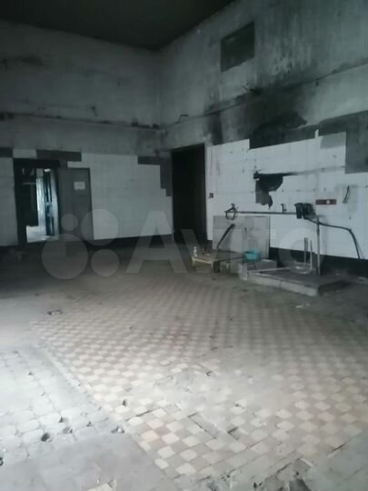 Большое помещение в центре, 582 м²