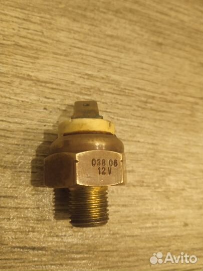 Термовыключатель от Audi 100, 200 C3