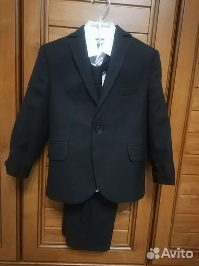 Костюм строгий чёрный на мальчика