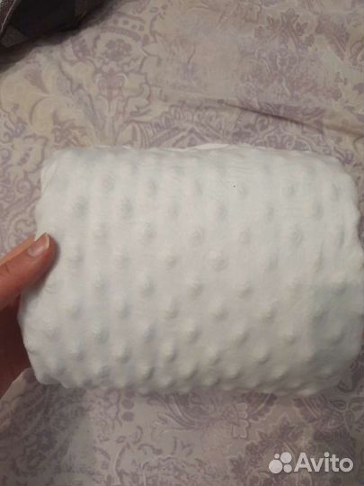 Подушечка-рукав для кормления малыша