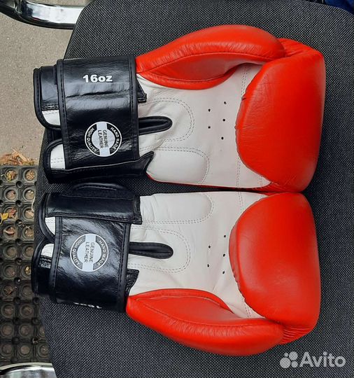 Боксерские перчатки twins 16, 14 унций
