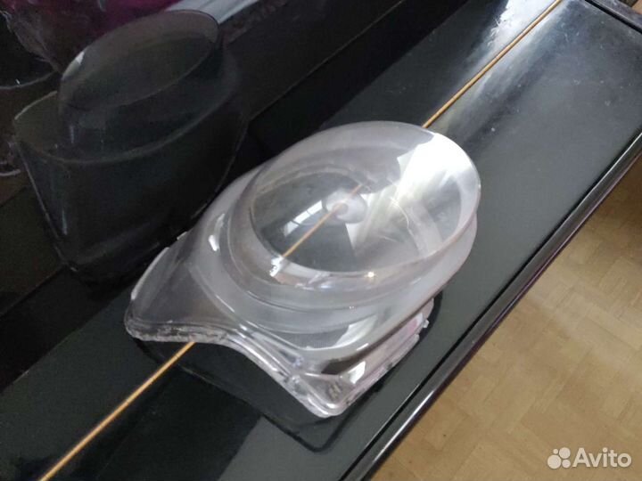 Правое стекло фары Nissan juke