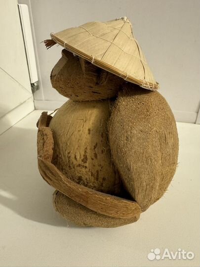 Фигурка обезьянка из кокосового ореха