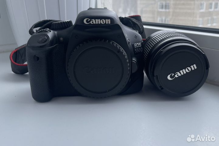Зеркальный фотоаппарат canon 550d
