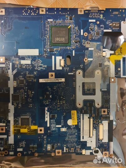 Материнская плата на запчасти