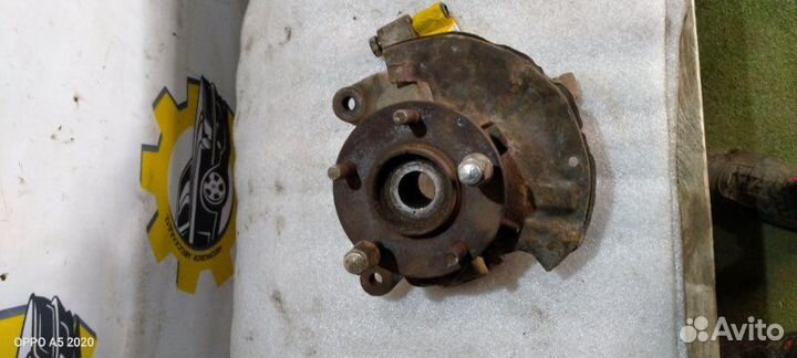 Кулак поворотный передний левый Mazda 626 1998