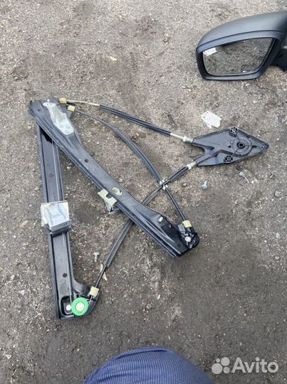 Стеклоподъемник передний левый Volkswagen Polo 5