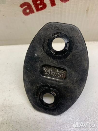 Ответная часть замка двери Volkswagen Polo хетчбек