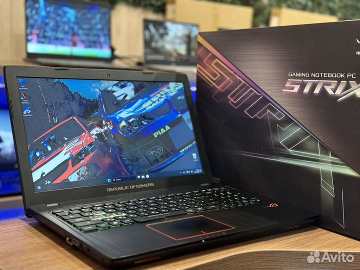 Игровой ноутбук Asus Rog Strix