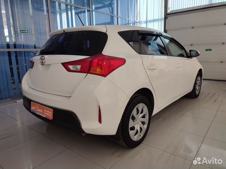 Toyota Auris 1.6 CVT, 2013, 126 000 км