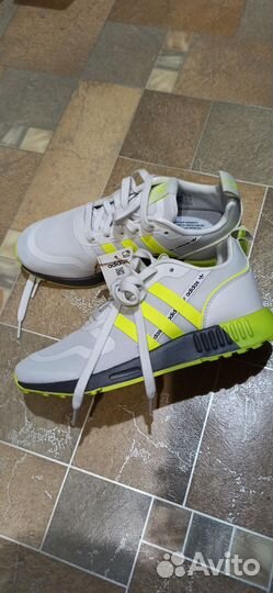 Кроссовки женские adidas 37