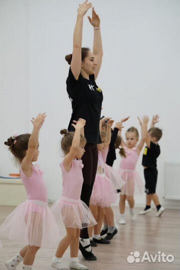 Тренер по бальным танцам педагог хореограф