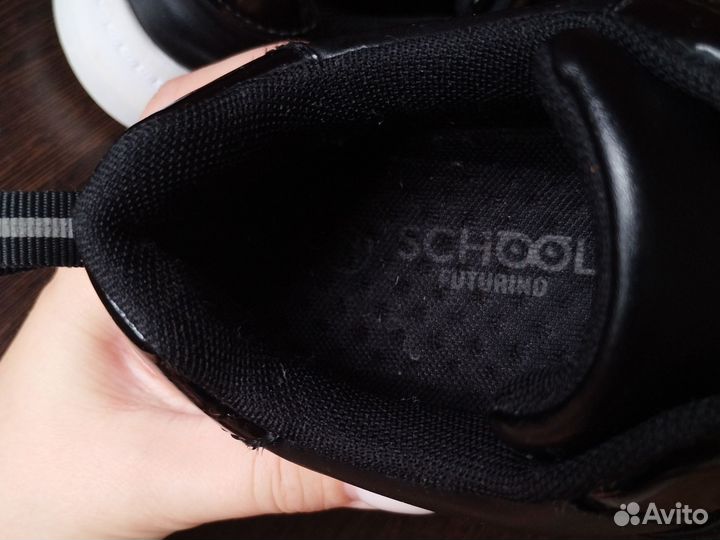 Обувь на девочку 32