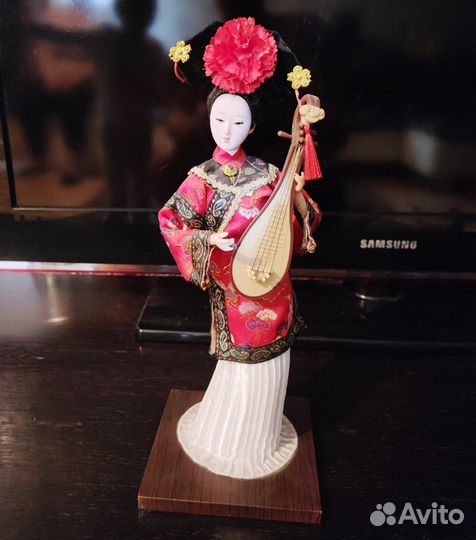 Японская кукла гейша