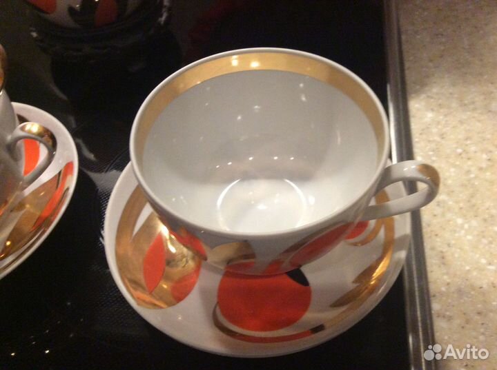 Сервиз из фарфора ; ручная работа; позолота ;