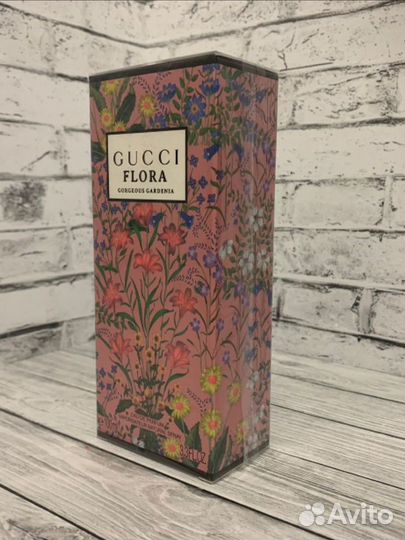 Женский парфюм Gucci Flora Gorgeous Gardenia