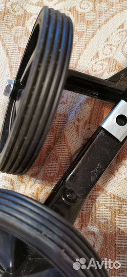 Дополнительные колеса для детского велосипеда