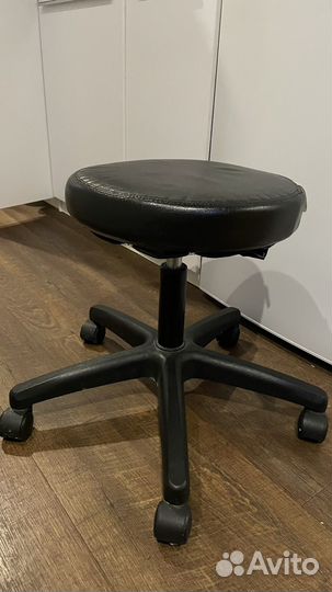 Стул косметолога