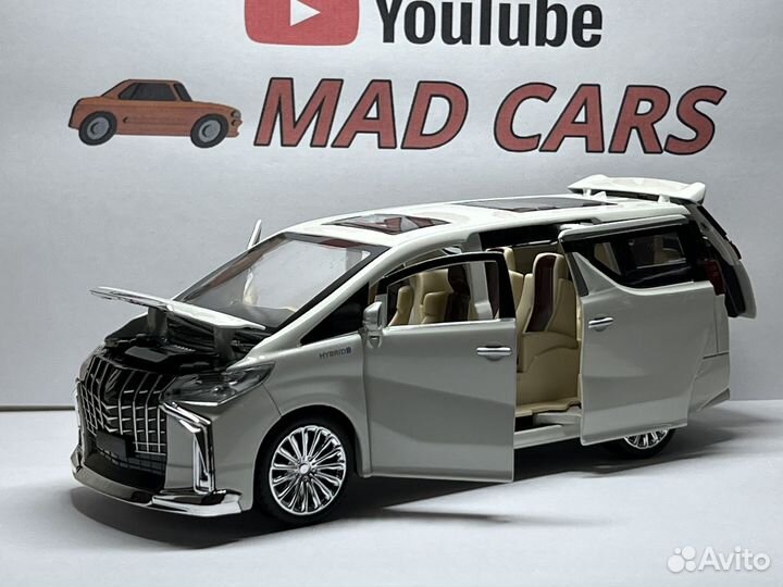 Toyota Alphard 1:24