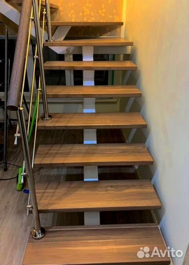 Перила деревянные с монтажем