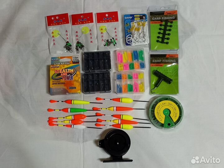 Набор рыболова для летней рыбалки