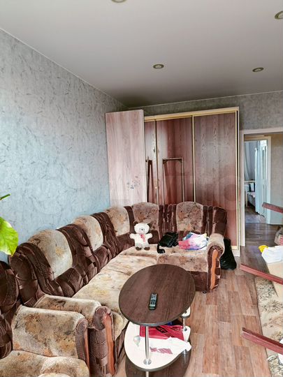 2-к. квартира, 55 м², 3/3 эт.