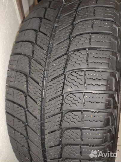 Michelin X-Ice 3 205/55 R16 94H