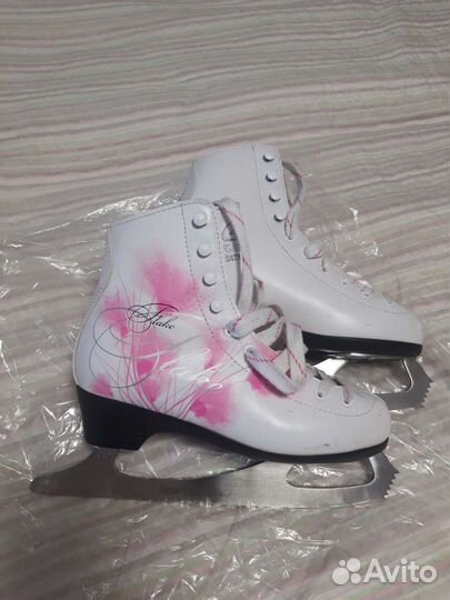 Коньки фигурные Flake 36