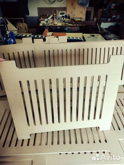 Решетка, экран для радиатора батареи отопления