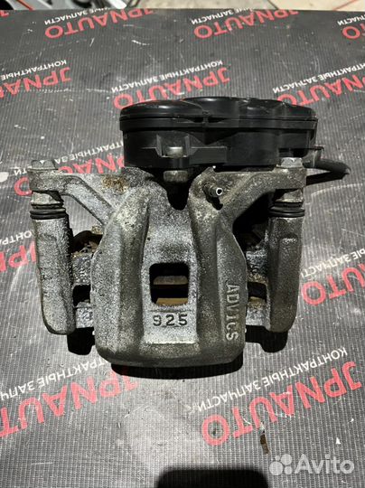 Суппорт задний правый Lexus RX