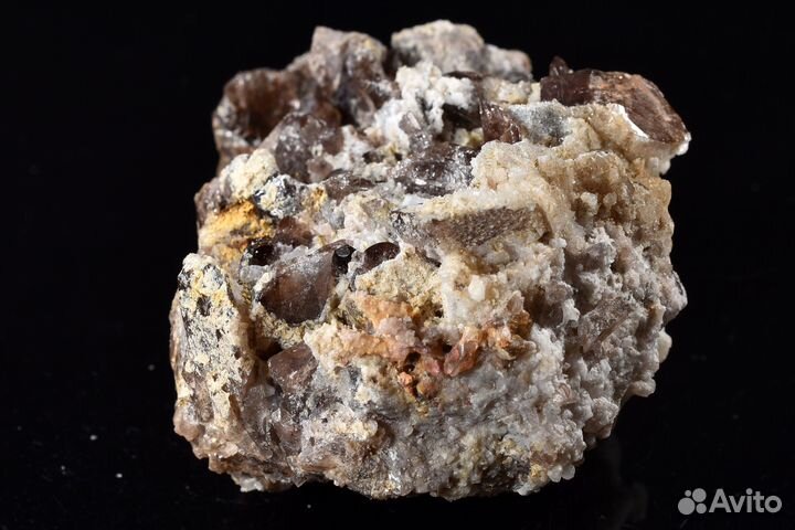 Друза кристаллов. Аксинит, кальцит,альбит. Лот№785