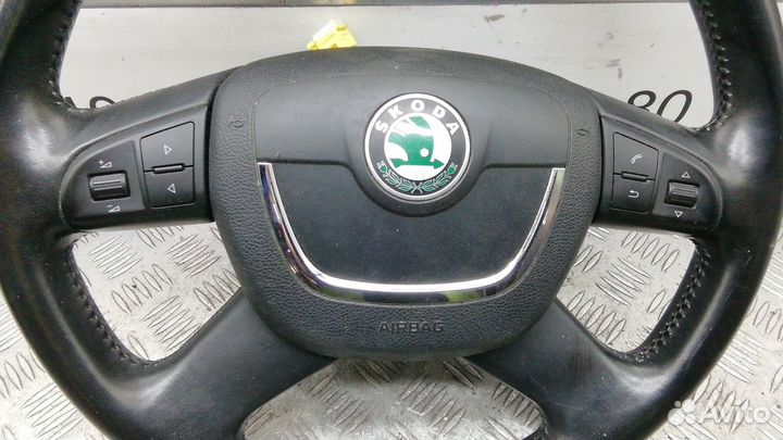 Руль Skoda Octavia 2 (A5) 2009