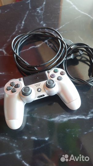 Игровая приставка ps4
