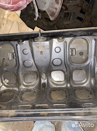 Крышка багажника Honda Civic 5