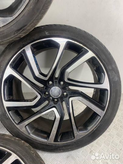Литой диск R22x9.5 5x120 (шина Aoteli 285/35 R22)