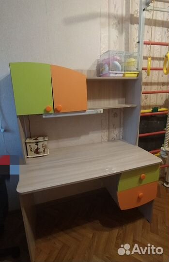 Письменный стол б/у