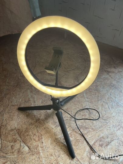 Кльцевая лампа для селфи