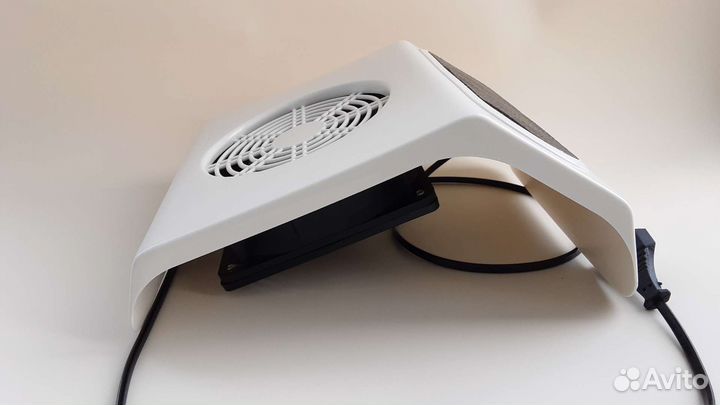 Маникюрный пылесос/Вытяжка для маникюра и педикюра