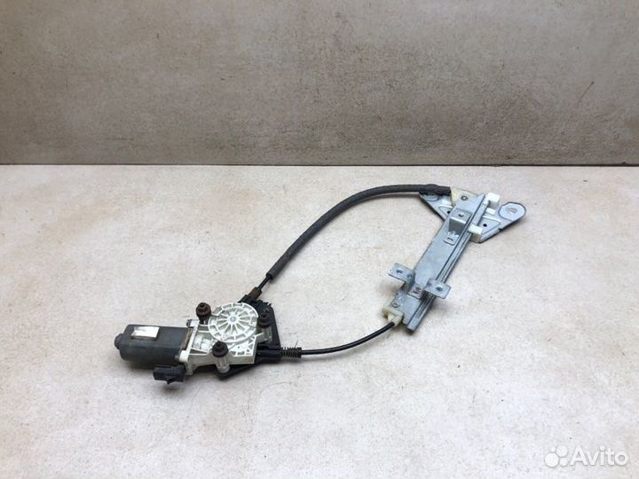 Стеклоподъемник задний правый Chrysler Sebring JR