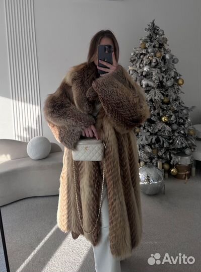 Шуба из натуральной лисы