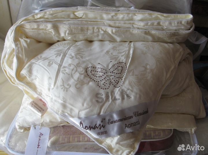 Шелковое одеяло Aonasi 200 х 230, всесезонное