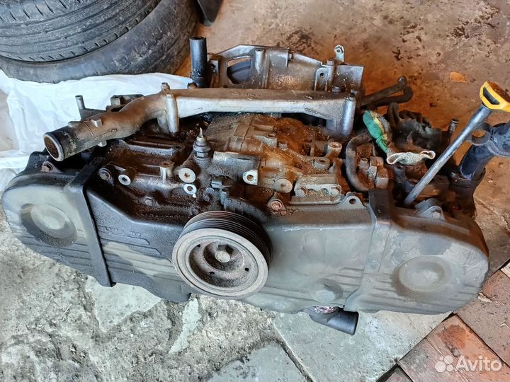 Двигатель Subaru ej22