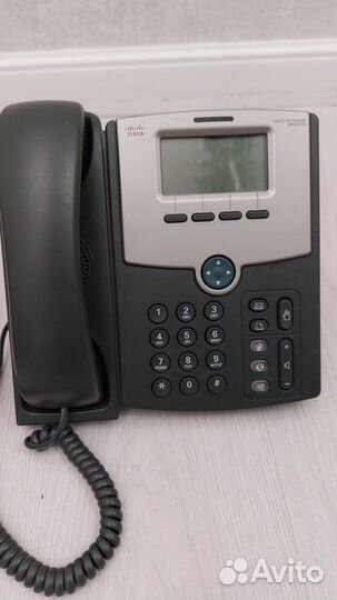 Linksys IP Phone SPA942 и Cisco IP Phone SPA502G